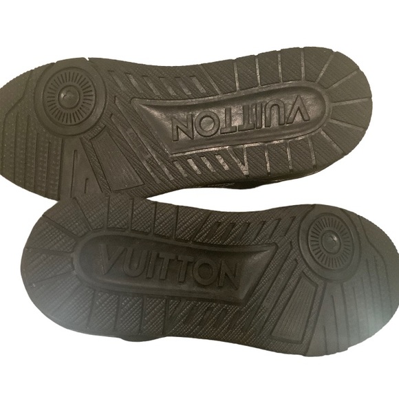 Louis Vuitton x Virgil Abloh LV Trainer Black Calf Leather Sneaker US Size 9 - Picture 4 of 9